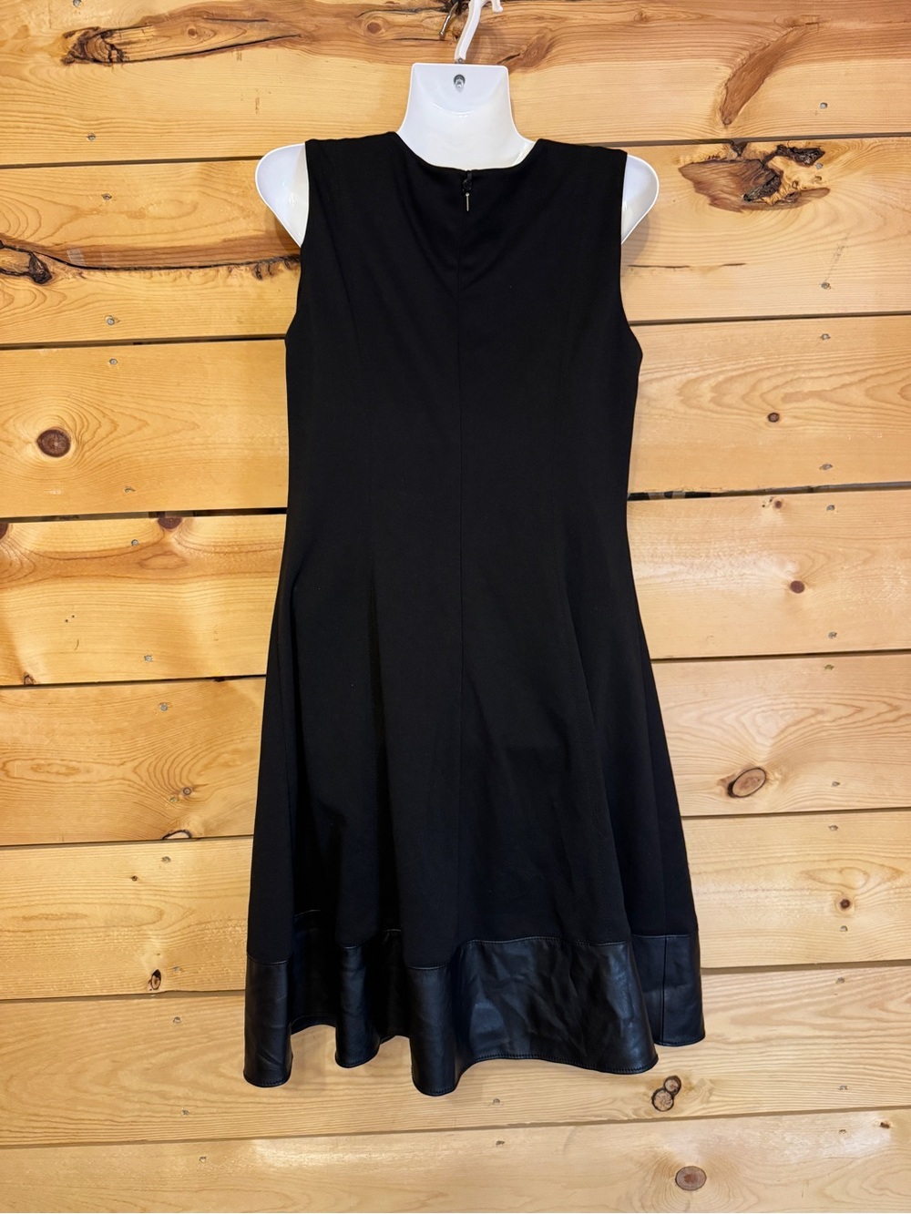 DKNY Sleeveless Fit & Flare Dress Black Faux Leather Hem Size 8 NWT - Picture 10 of 11